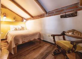 Old Town Quito Suites, Heritage Hotel, Historic center 3
