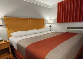 Motel 6-Canon City, CO 719-458-1216 5