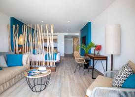 Orient Beach Hotel 3