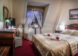 Hotel im. Jana Pawła II 4