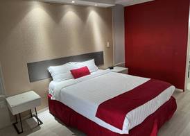 Travelodge by Wyndham Orlando at Heart of International Drive 5