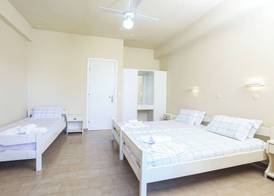 The Mayflower Studios & Apartments 5