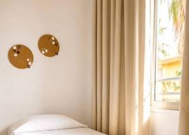 Malvarrosa Beach Rooms 4