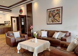 Divya Sutra Plaza and Conference Centre Calgary Airport 5