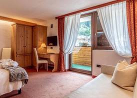 Hotel Caminetto 4