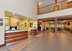Comfort Suites near Route 66 2