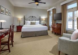 Glorietta Bay Inn 4