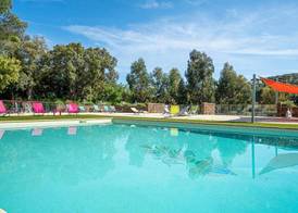 La villa Roméo, piscine et spa 3