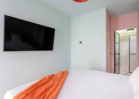 Charm Beach Retreat 5