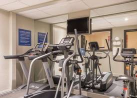 DAYS INN BY WYNDHAM GREENFIELD 5