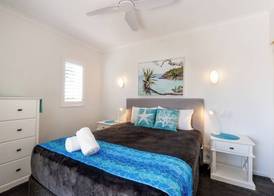 Noosa River Sandy Shores 5