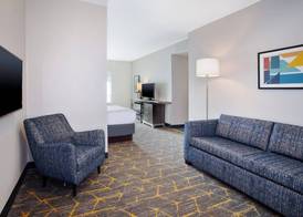 Holiday Inn CANTON (BELDEN VILLAGE) by IHG 5