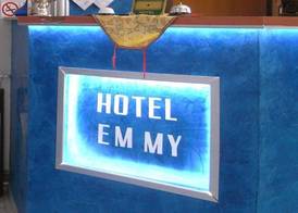 Emmy Hotel 4