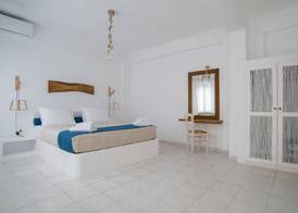 Santorini Crystal Blue Boutique Hotel 4