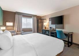 Comfort Inn & Suites Saratoga Springs 4