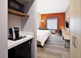 Holiday Inn Express & Suites ATHENS by IHG 4