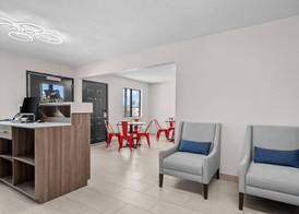 Econo Lodge Biloxi Beach 3
