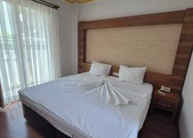 Dinara Apart Hotel 3