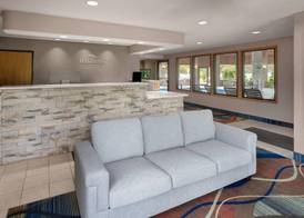 Baymont by Wyndham Logan 4