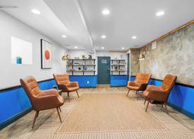 Nine20 Collins Apartments by Lowkl 4