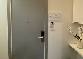 VESUCHARME SUITE Luxury Room 5