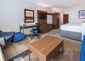 Holiday Inn Express & Suites RICE LAKE by IHG 4