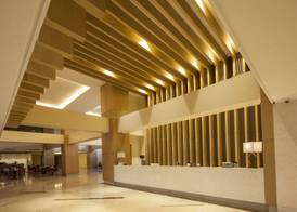Royce Hotel & Casino 2