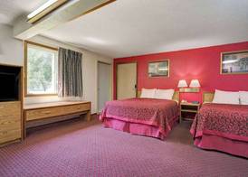 Travelodge by Wyndham Red Wing 5