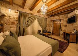 Ares Cave Suites 4