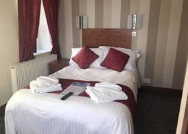 The Globe Inn 3