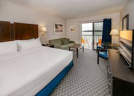 The Bay Resort 5