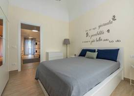 Al Khalisa Apartment by Wonderful Italy 3