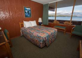 Village Inn At Apgar - Inside the Park 3