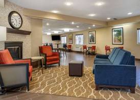 Comfort Inn & Suites Paw Paw 3