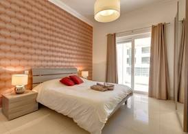 Seaview Apartment In Fort Cambridge, Sliema by Buena Vista 3