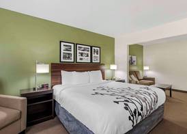 Sleep Inn & Suites Charles City 5