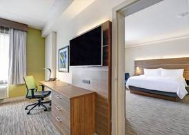 Holiday Inn Express WHITBY OSHAWA by IHG 4