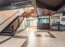Quality Inn near Mammoth Mountain Ski Resort 2