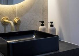One Rosebank Executive Apartment Hotel 3