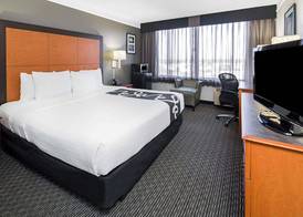 La Quinta by Wyndham Buena Park 5