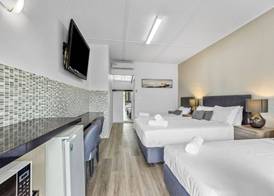 Rosebud Motel 5