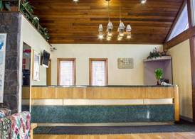 Econo Lodge Inn & Suites Colonie Center Mall 4