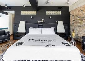 Pelican Hotel 5