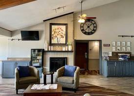 AmericInn by Wyndham New Richmond 2