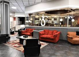 Ramada by Wyndham Jacksonville Hotel & Conference Center 2