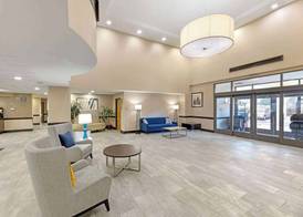 Comfort Inn & Suites Arlington Heights - Schaumburg 4