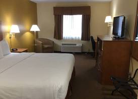 Baymont by Wyndham Port Huron 5
