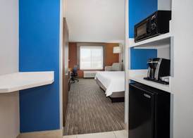 Holiday Inn Express & Suites TUCSON by IHG 4