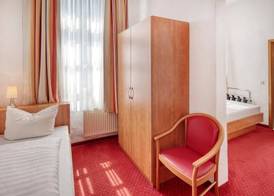 Hotel Restaurant Mathildenhof 5