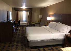 Holiday Inn Express & Suites CORNING by IHG 5
